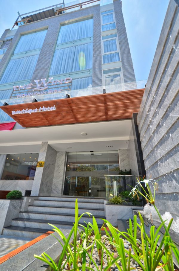 the wind hotel in vung tau - entrance