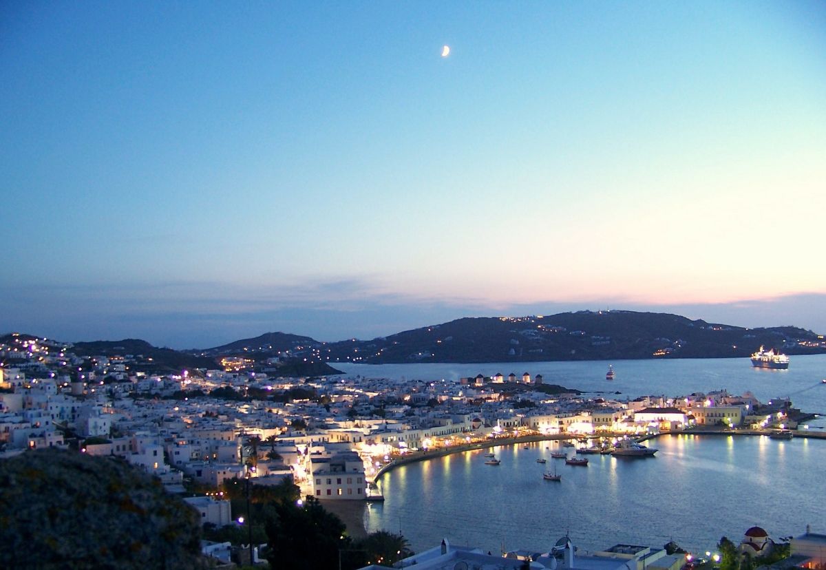 mykonos - sailing holidays in greece